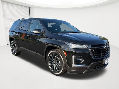 Used 2023 Chevrolet Traverse RS AWD/4WD image 3