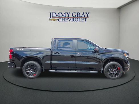 New 2026 Chevrolet Silverado 1500 RST w/ Redline Edition AWD/4WD image 6