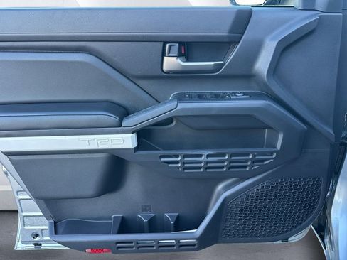 Used 2024 Toyota Tacoma TRD Off-Road image 12