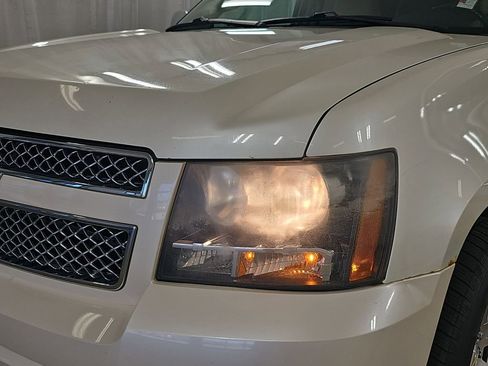 Used 2008 Chevrolet Tahoe LTZ w/ LTZ Preferred Equipment Group AWD/4WD image 39