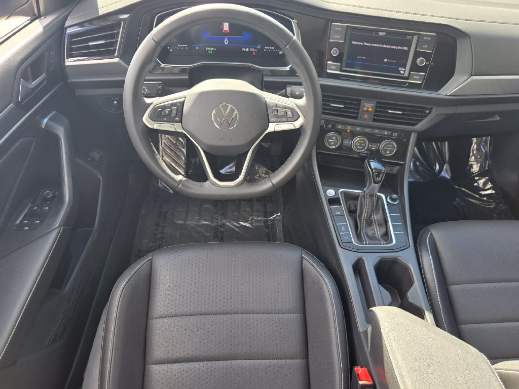 Used 2024 Volkswagen Jetta SE w/ Panoramic Sunroof Package FWD image 14