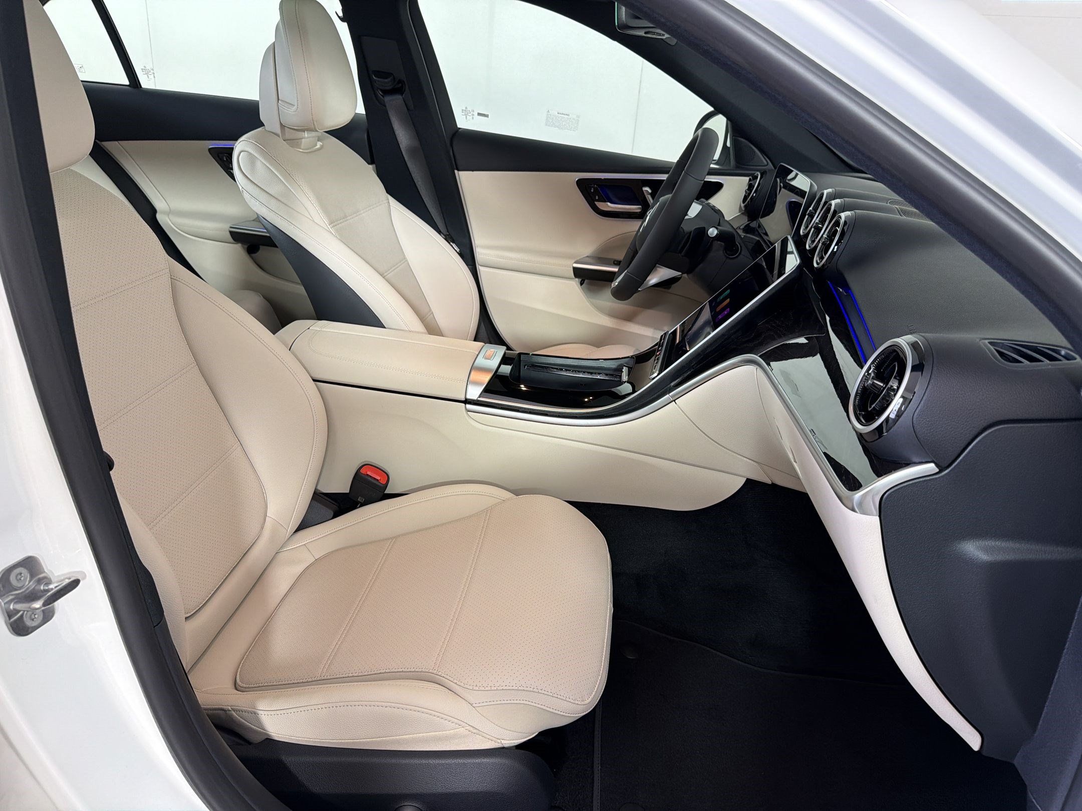 Used 2026 Mercedes-Benz C 300 4MATIC Sedan image 23
