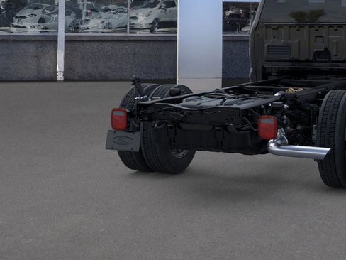 New 2026 Ford F450 XL w/ XL Chrome Package image 21