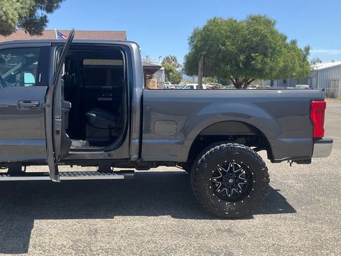 Used 2019 Ford F350 Lariat w/ Lariat Value Package AWD/4WD image 20