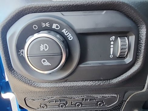 New 2026 Jeep Gladiator Sport AWD/4WD image 25