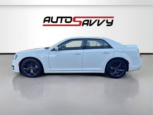 Used 2023 Chrysler 300 S w/ Comfort Group image 4