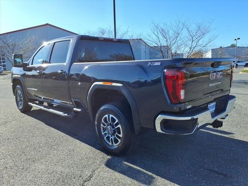 New 2026 GMC Sierra 2500 SLE w/ SLE Value Package; image 7