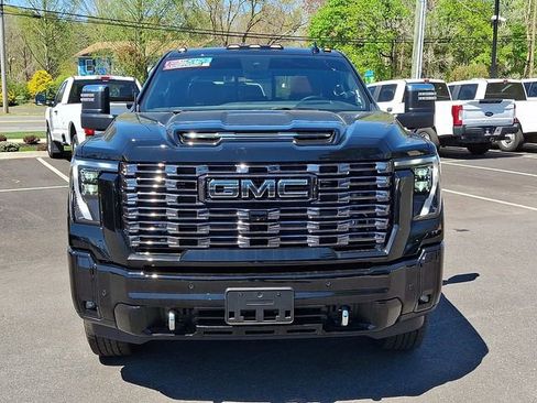 Used 2025 GMC Sierra 2500 Denali Ultimate AWD/4WD image 2