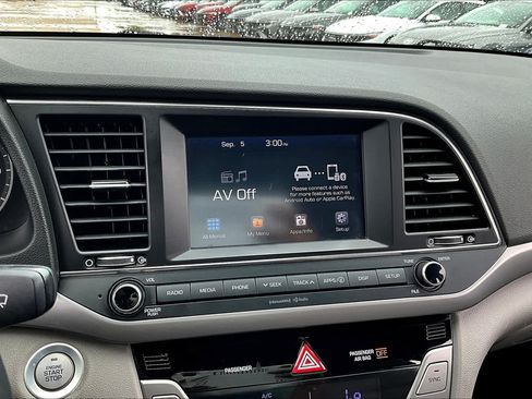 Used 2018 Hyundai Elantra Value Edition FWD image 33