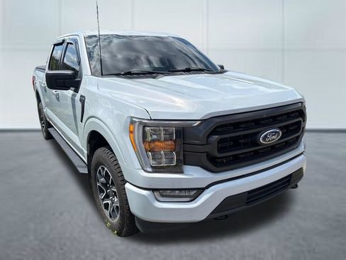 Used 2022 Ford F150 XLT w/ Equipment Group 302A High AWD/4WD image 5