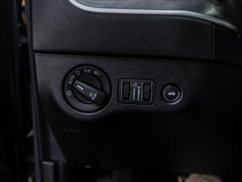 Used 2017 Dodge Charger R/T image 69