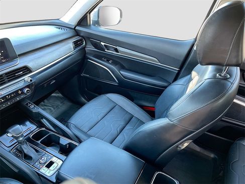 Used 2022 Kia Telluride SX w/ SX Prestige Package image 24