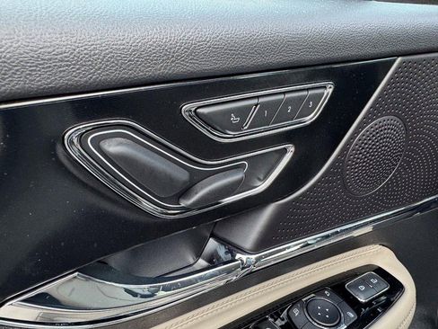 New 2026 Lincoln Corsair Premiere image 17