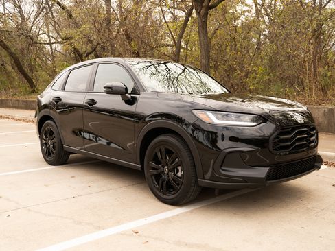 Certified 2026 Honda HR-V Sport image 2