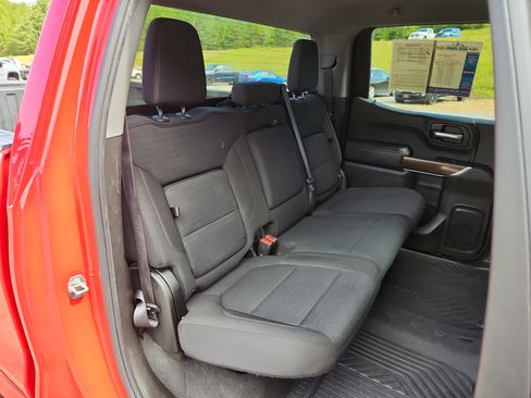 Used 2022 Chevrolet Silverado 1500 RST AWD/4WD image 36