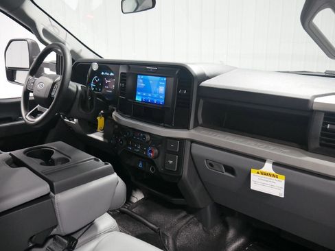 New 2026 Ford F550 4x4 Crew Cab image 56