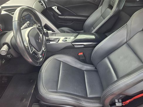 Used 2019 Chevrolet Corvette Z06 RWD image 13