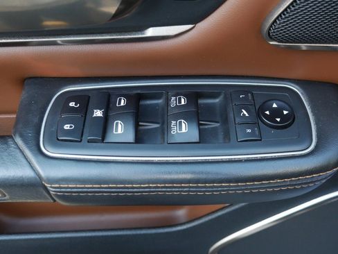 Used 2020 RAM 1500 Longhorn image 30