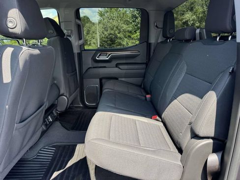 Used 2024 Chevrolet Silverado 1500 RST AWD/4WD image 14