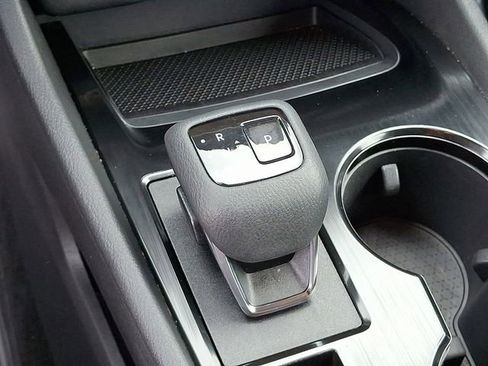 Used 2022 Nissan Rogue SV image 17