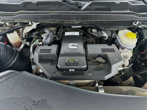 Used 2022 RAM 2500 Big Horn image 32