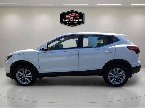 Used 2018 Nissan Rogue Sport S w/ S Appearance Package AWD/4WD image 5
