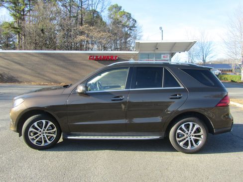 Used 2017 Mercedes-Benz GLE 350 image 7