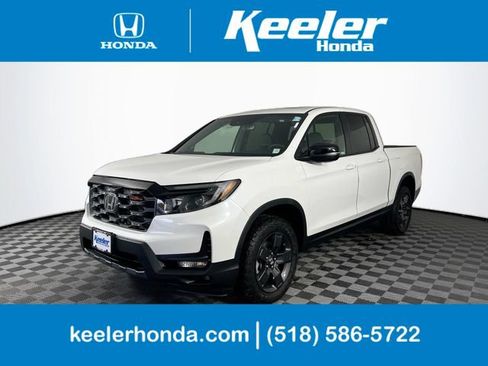 Used 2026 Honda Ridgeline TrailSport image 1
