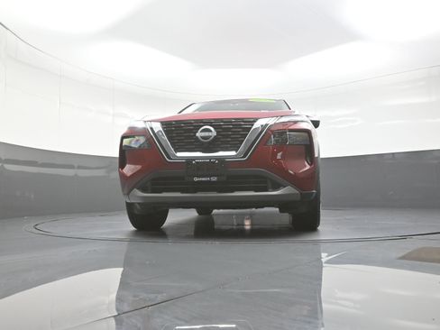 Used 2023 Nissan Rogue S AWD/4WD image 10