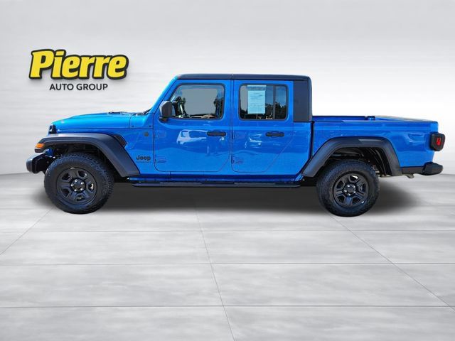 Used 2023 Jeep Gladiator Sport w/ Trailer Tow Package AWD/4WD image 2
