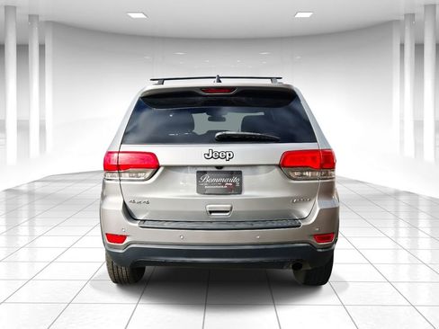 Used 2018 Jeep Grand Cherokee Laredo image 4