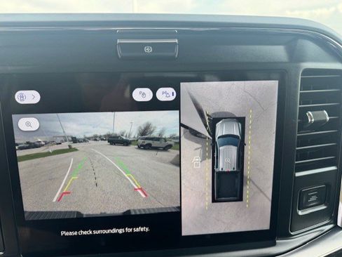 Used 2025 Ford F250 Lariat AWD/4WD image 19