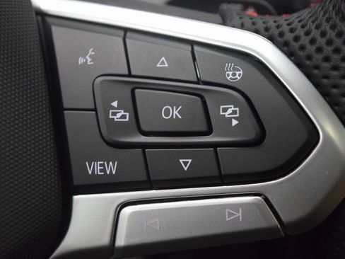 New 2025 Volkswagen GTI SE image 14