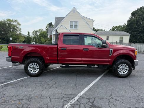 Used 2017 Ford F250 XLT w/ XLT Value Package AWD/4WD image 2