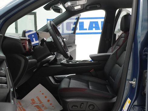 Used 2025 Chevrolet Equinox RS w/ Convenience Package III AWD/4WD image 5