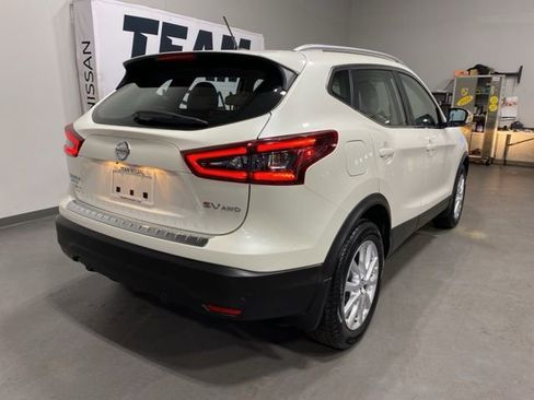 Certified 2022 Nissan Rogue Sport SV image 7