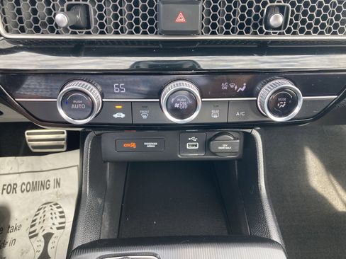 Certified 2024 Honda Civic Sport image 24