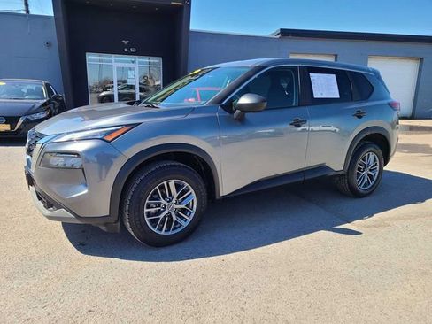 Used 2023 Nissan Rogue S AWD/4WD image 2