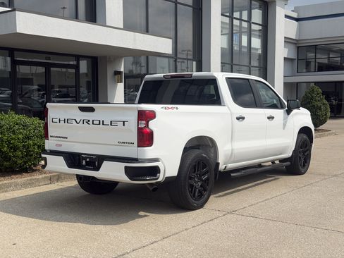 Used 2023 Chevrolet Silverado 1500 Custom w/ LPO, Dark Essentials Package AWD/4WD image 4