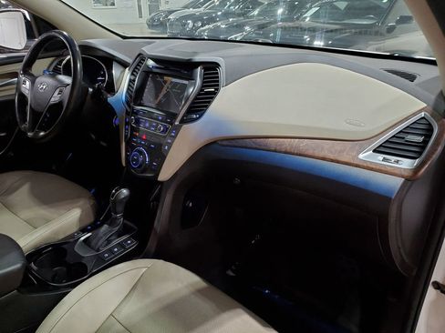 Used 2018 Hyundai Santa Fe Limited image 14