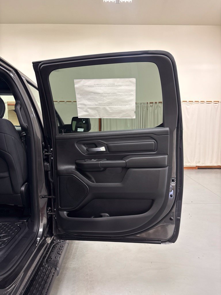 New 2027 RAM 1500 Express AWD/4WD image 31