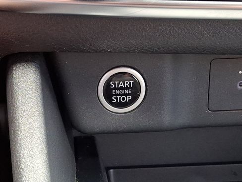 Used 2021 Nissan Rogue S AWD/4WD image 22