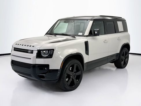 New 2026 Land Rover Defender 110 X-Dynamic SE AWD/4WD image 1