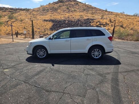 Used 2015 Dodge Journey SXT w/ Flexible Seating Group FWD image 8