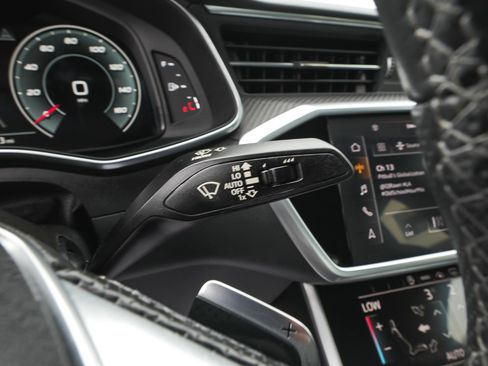 Used 2022 Audi S6 Premium Plus AWD/4WD image 24