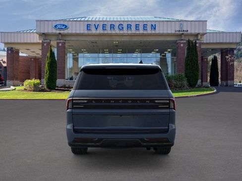 New 2026 Lincoln Navigator L Reserve w/ Jet Appearance Package AWD/4WD image 5