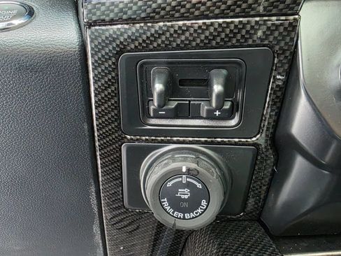Used 2022 Ford F250 Lariat w/ Lariat Ultimate Package AWD/4WD image 22