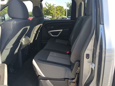 Used 2024 Nissan Titan SV w/ SV Convenience Package image 15