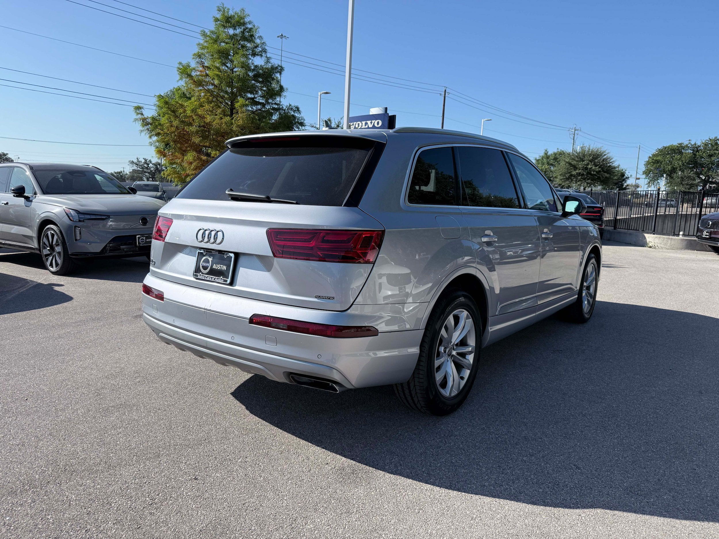 Used 2019 Audi Q7 3.0T Premium Plus w/ Premium Plus Package AWD/4WD image 6