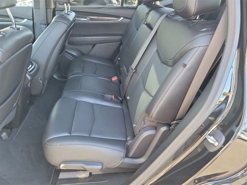 Certified 2022 Cadillac XT6 Sport w/ Technology Package image 24